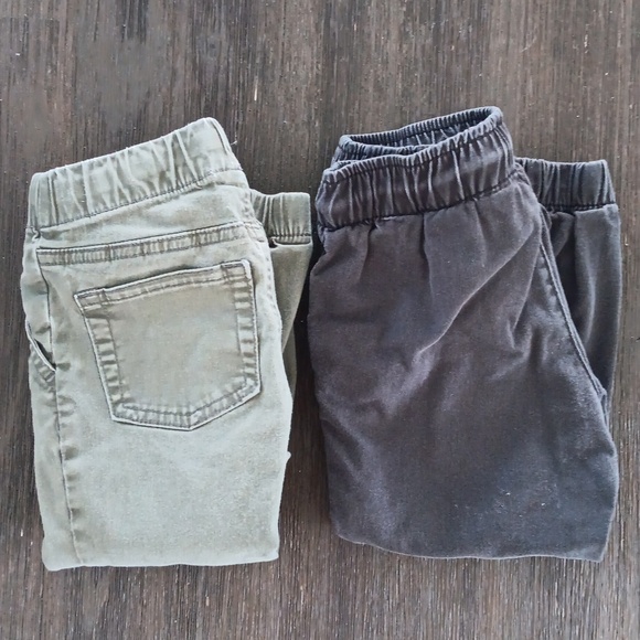2T Jogger Pants - 2 pairs - Picture 1 of 6
